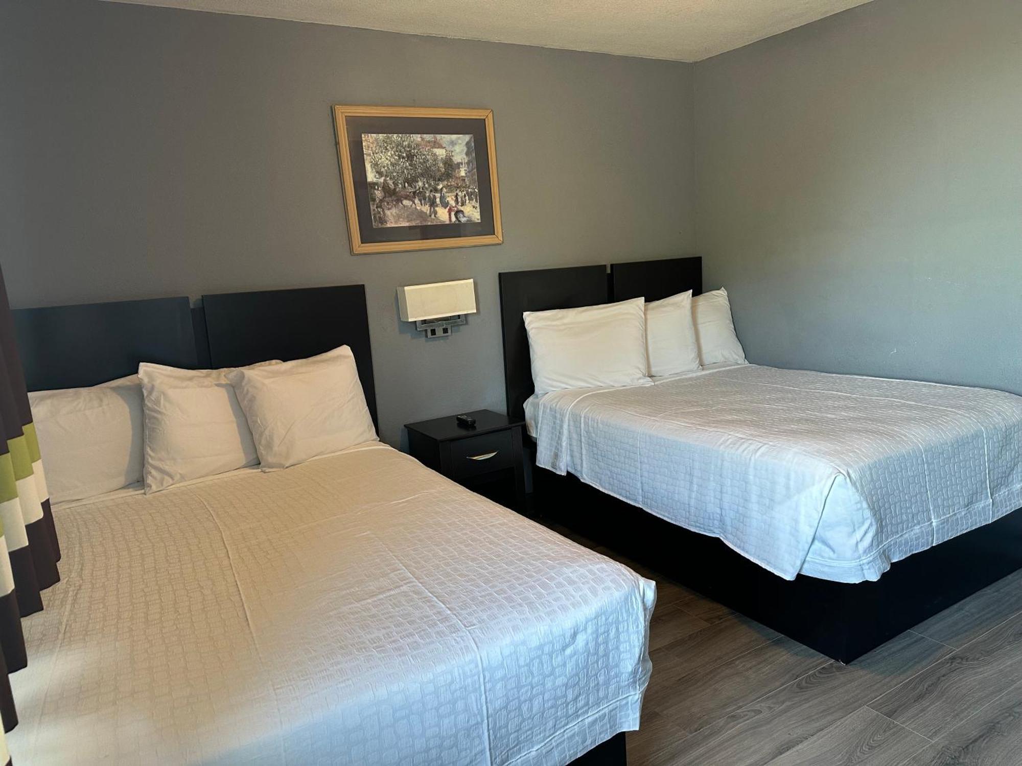 Americas Best Value Inn And Suites Groves Екстер'єр фото